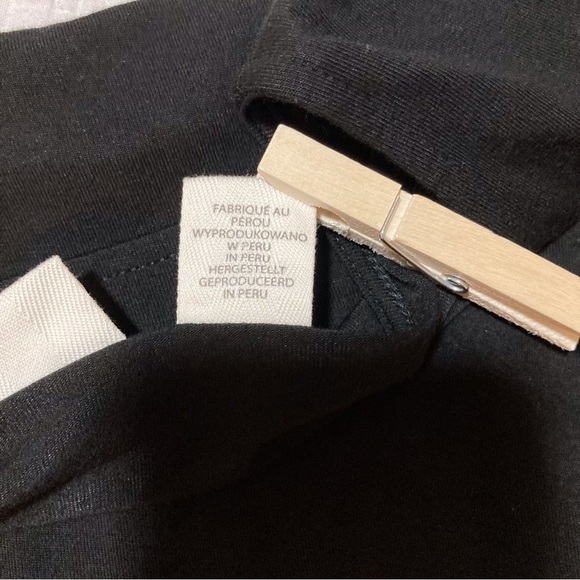 Beacan Cove Relaxed Fit Blouse with Long Sleeves - Picture 7 of 9